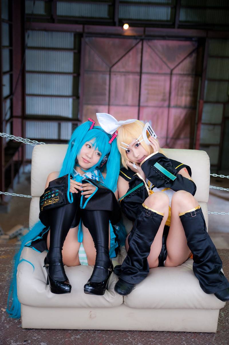 [Cosplay] cos unifies two sisters(36)